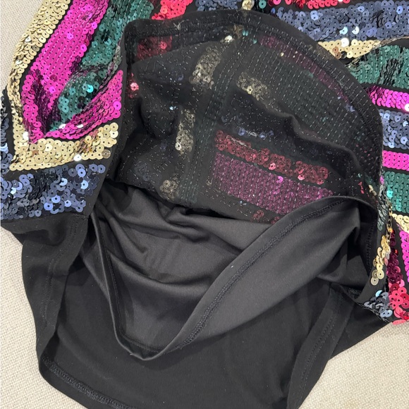 Express Stripe Color Block Sequin Top - Picture 4 of 8